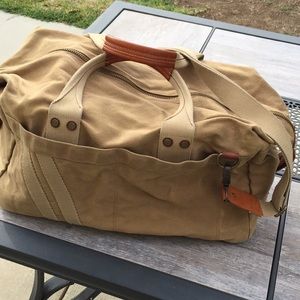 Men canvas travel tote bag w/ crossbody strap